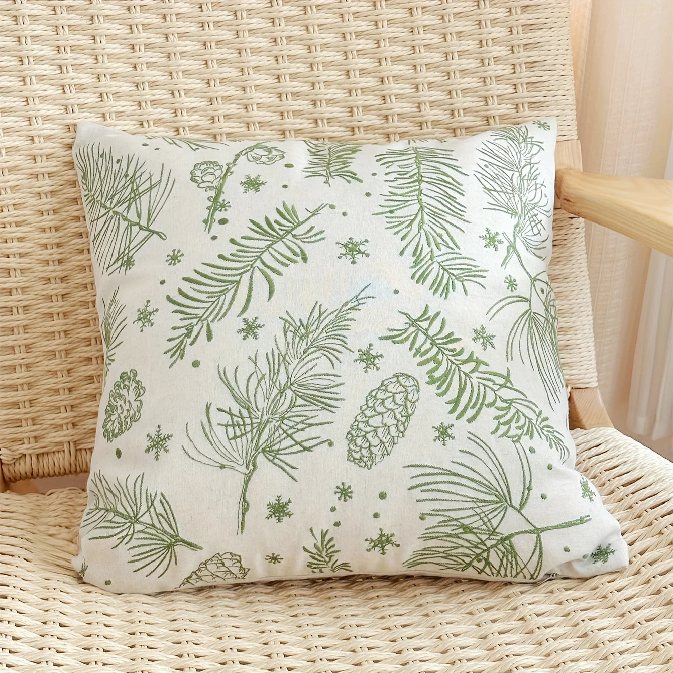 Housse de coussin brodée