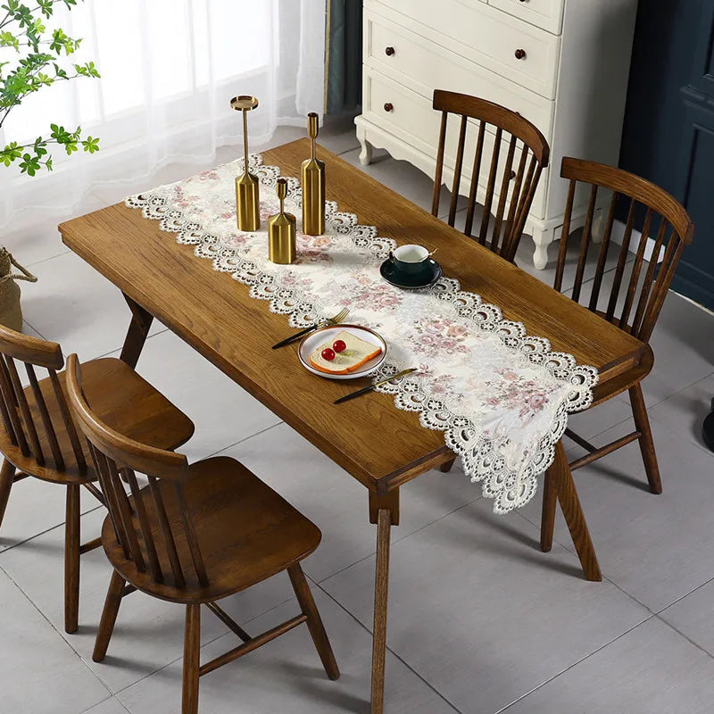 Dentelle chemin de table