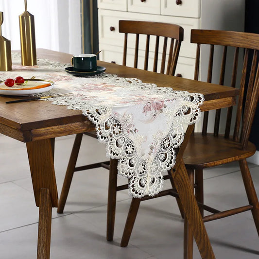 Dentelle chemin de table