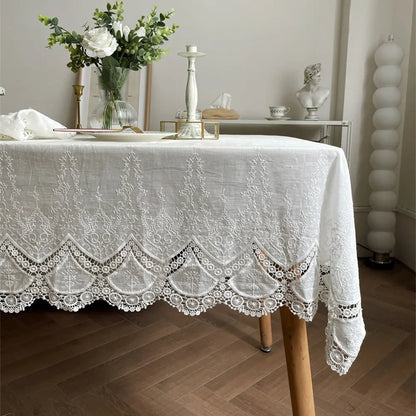 Nappe carrée blanche