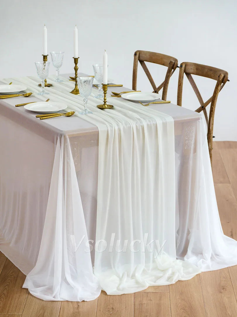 Chemin de table doré