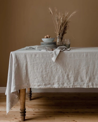 Nappe blanche en lin