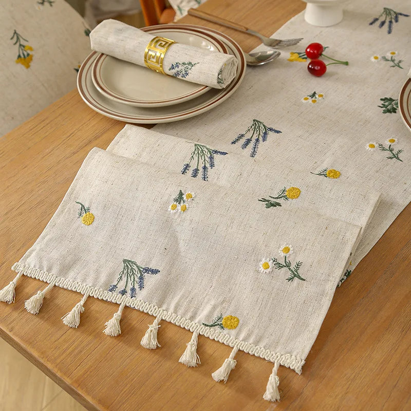 Chemin de table blanc