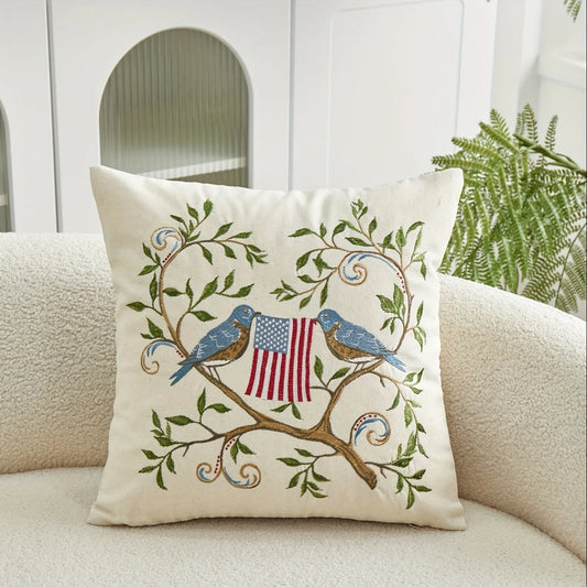 Housse de coussin brodée
