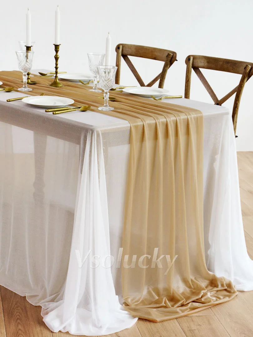 Chemin de table doré