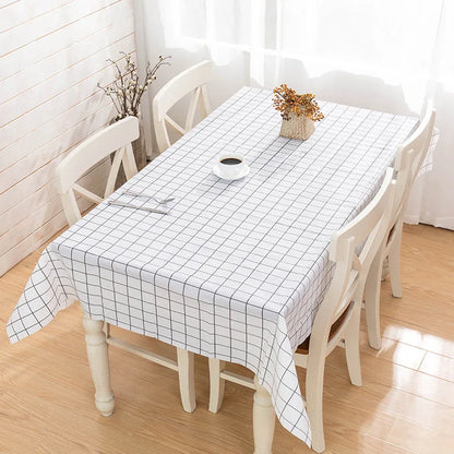 Nappe blanche damassée
