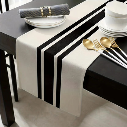 Chemin de table noir