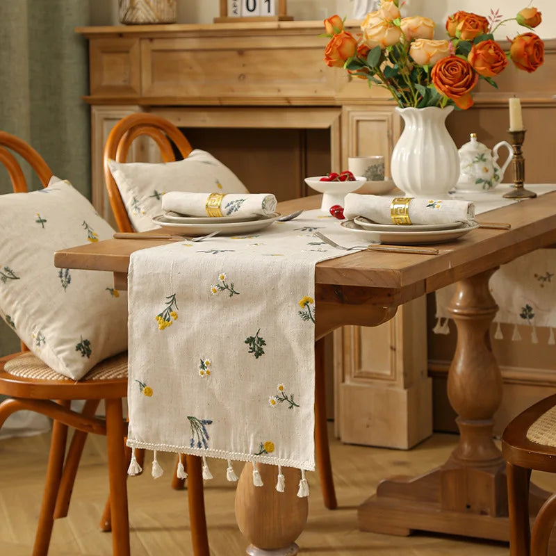 Chemin de table blanc